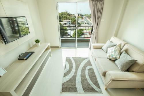 Aparthotel Central Place Serviced Apartment Angsila
