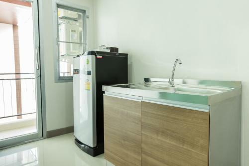 Aparthotel Central Place Serviced Apartment Angsila