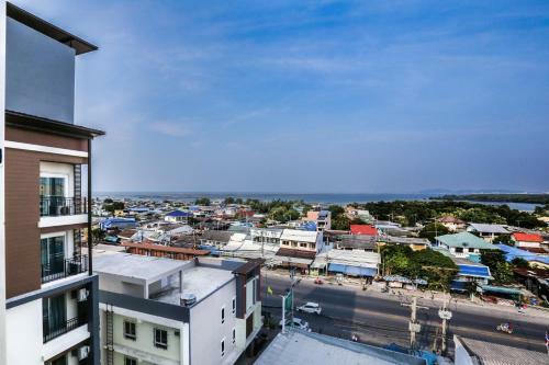 Aparthotel Central Place Serviced Apartment Angsila