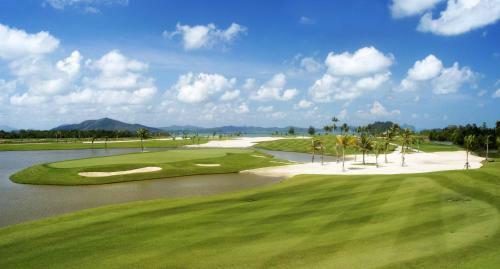 Hotel Mission Hills Phuket Golf Resort