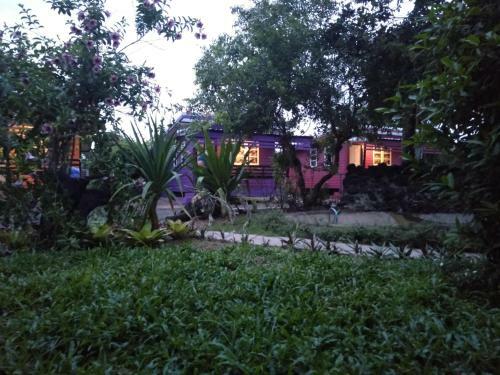 Hotel Chomnok Chommai Resort