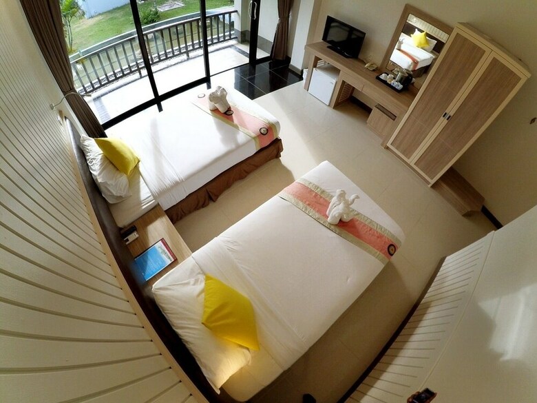 Chaolao Tosang Beach Hotel