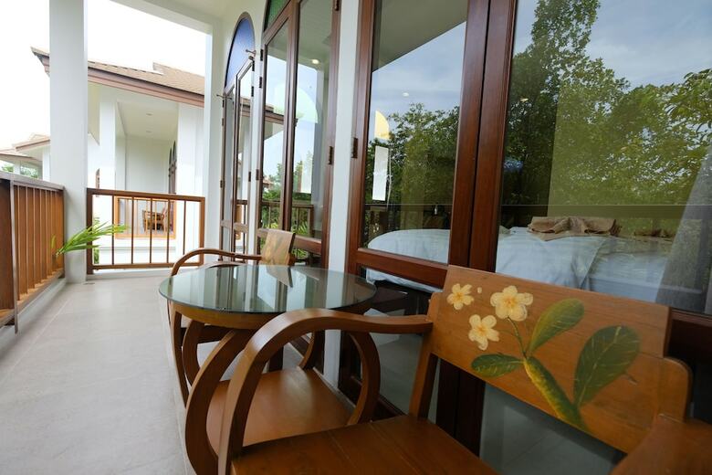 Hotel Baan Imm Sook Resort