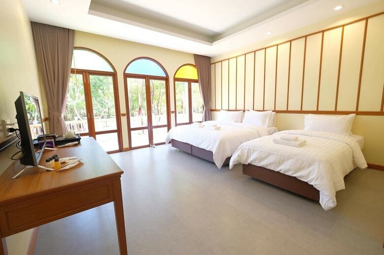 Hotel Baan Imm Sook Resort