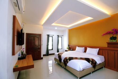 Nonghan Grand Hotel And Resort