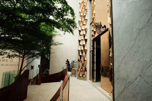 J Park Hotel And Serviced Apartment