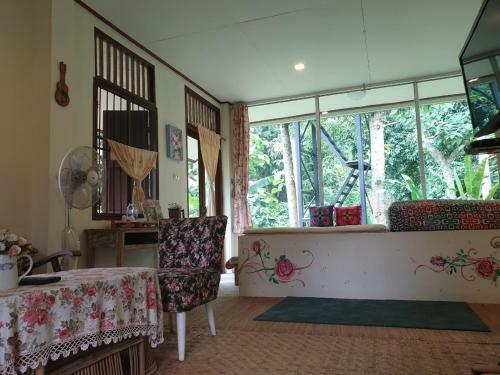 Hotel Chiang Dao Hut Resort