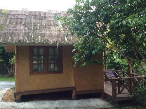 Hotel Chiang Dao Hut Resort