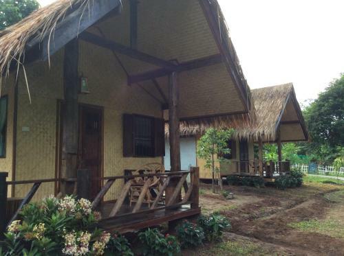 Hotel Chiang Dao Hut Resort