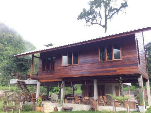 Hotel Chiang Dao Hut Resort