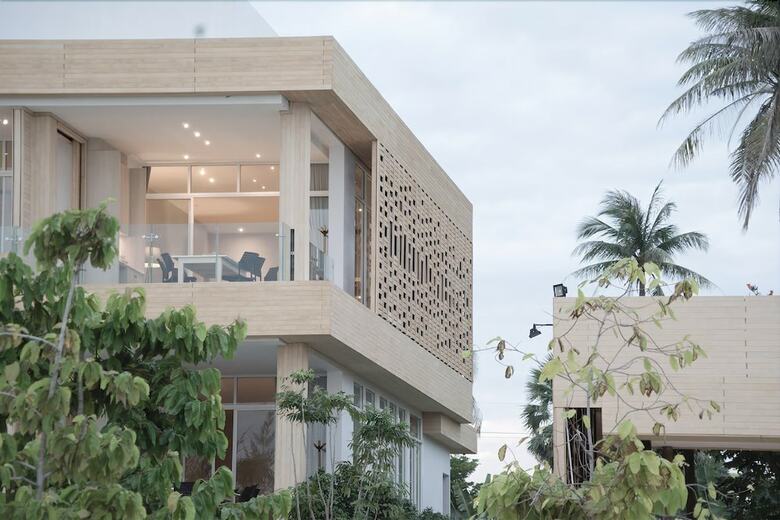 Hotel Tri-shawa Resort
