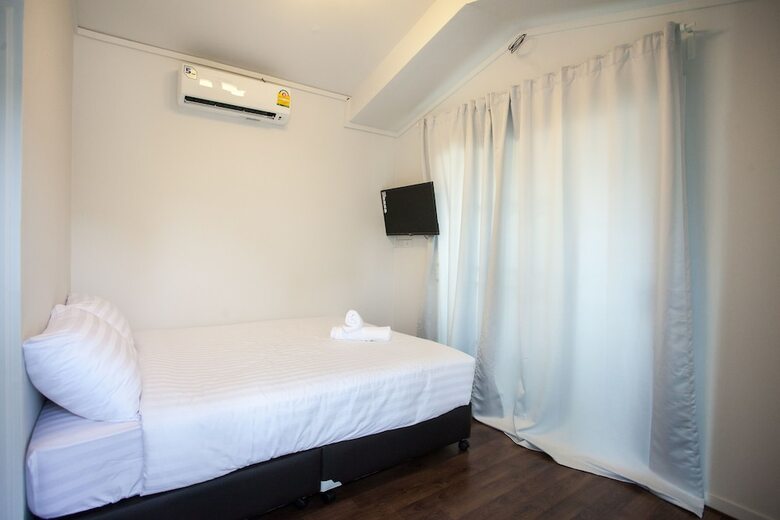 Hostal Resort M Bangkok - Bts Onnut