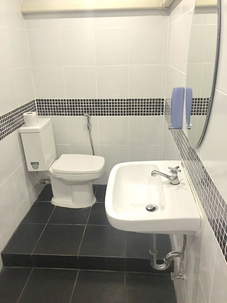 Hostal Resort M Bangkok - Bts Onnut