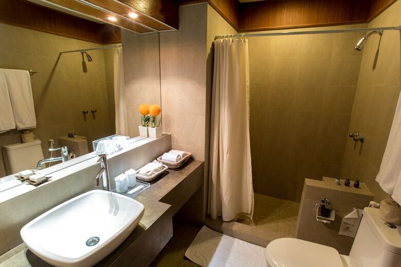Tohsang City Hotel