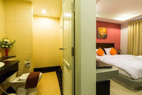 Hostal Till Thong Garden