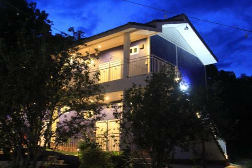 Hostal Shin Sane Guest House