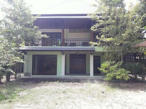 Beach View Holiday House