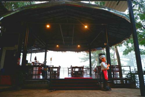 Hotel Suan Ruen Rom View Raft