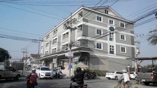 Motel Tisaraporn Resident