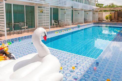 Hotel Villa Pool Lay