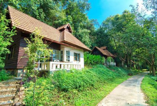 Hotel Sappraiwan Elephant Resort&sanctuary