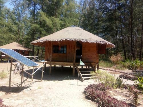 Hostal Tawan Bar And Bungalow