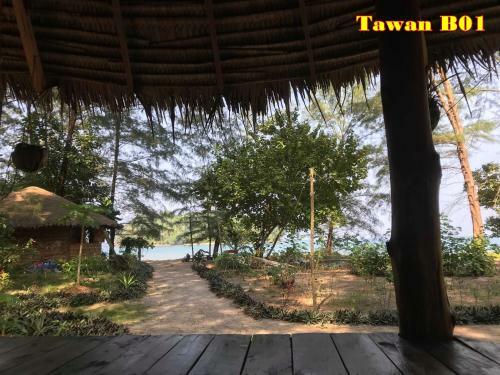 Hostal Tawan Bar And Bungalow