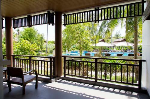 Hotel Maehaad Bay Resort