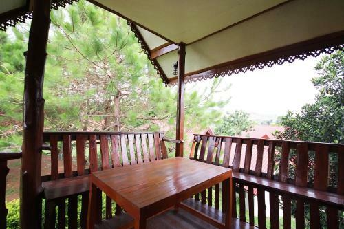 Hostal Chatfah Resort