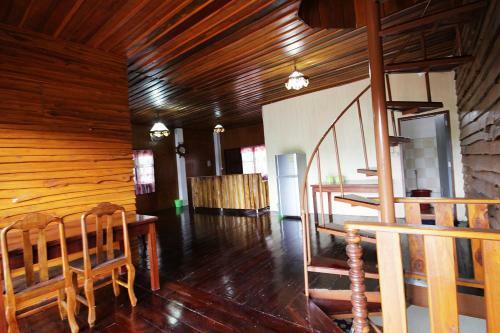 Hostal Chatfah Resort
