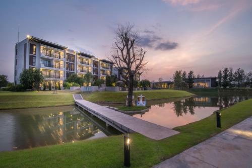 Green Ville Laguna Hotel