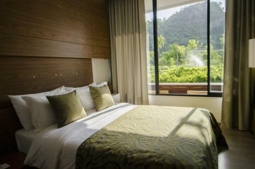 Escape Khao Yai Hotel
