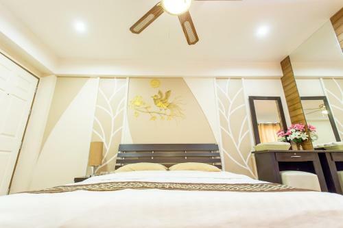 Hotel Rangsit Grand Condo