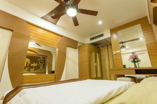 Hotel Rangsit Grand Condo