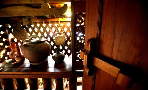 Baanthep Antique Homestay