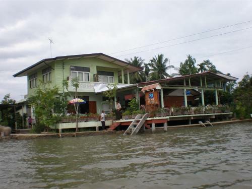 Nr Homestay