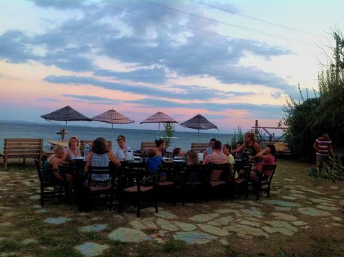 Hotel Oiki Beachcamp