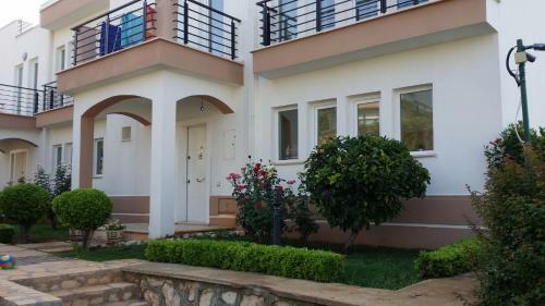 Kizkalesi Holiday Home