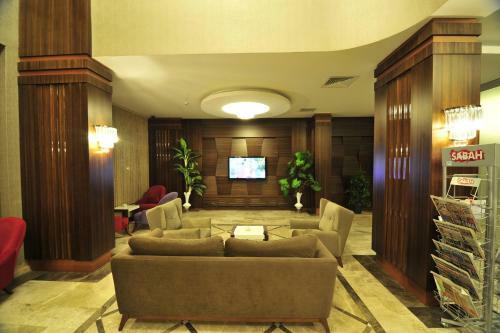 Grand Cenas Hotel