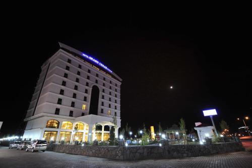Grand Cenas Hotel