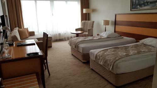 Vira Hotel