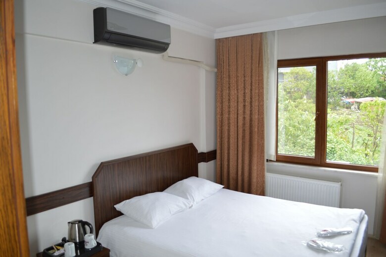 Hostal Amasra Ceylin Bed & Breakfast