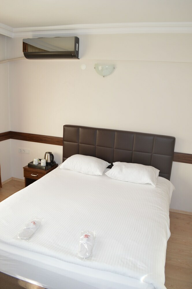 Hostal Amasra Ceylin Bed & Breakfast