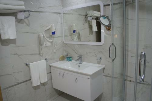 Ahsaray Hotel