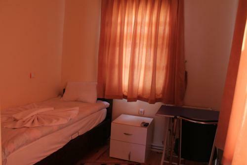 Hostal Sultan Pansion Bird Paradise