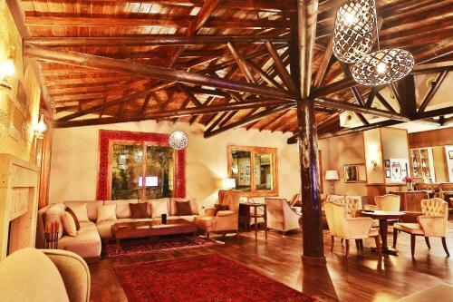 Hotel Ida Tas Konak
