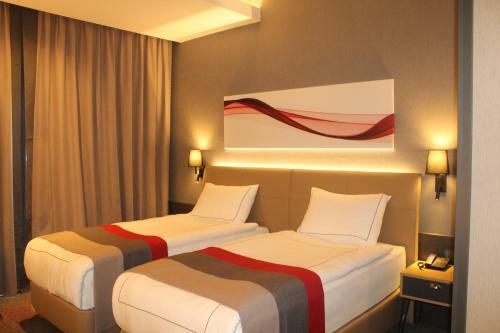 Hotel Ramada By Wyndham Tire