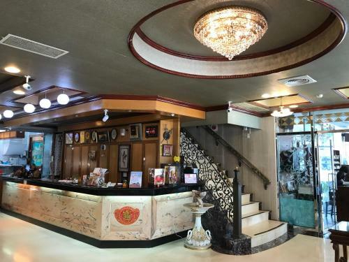 Sunrise Hotel