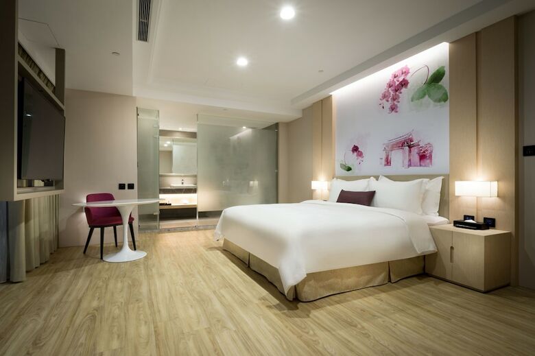 Hua Hotel