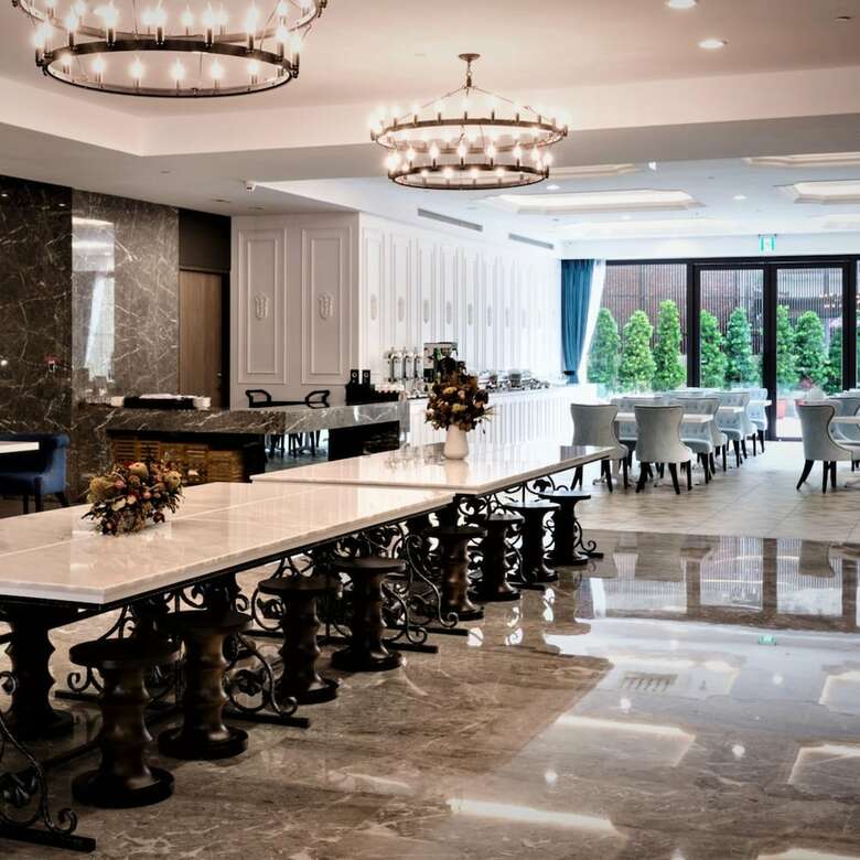 Hua Hotel